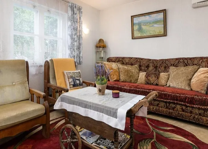 Tueri Holiday Home, A Simple House